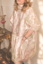 EMMA VERDIER KREMER- Robe midi en jacquard doublé ancien brodé - Modèle Héritage